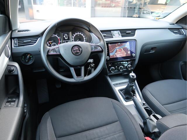 Skoda OCTAVIA Combi 1.0 TSI Business Edition | parkeersensoren | trekhaak |