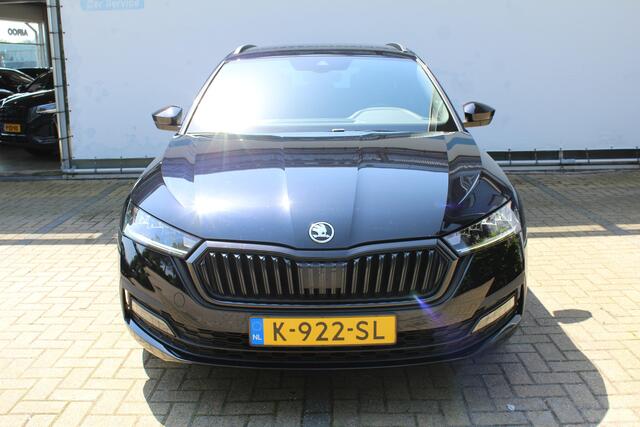 Skoda OCTAVIA Combi 1.0 TSI Sport Business | Incl. 12 maanden Garantie | Cruise controle | Climate controle | Parkeersensoren achter | Keyless entry/start | Navigatie | Elektrische kofferbakklep | Apple CarPlay/Android Auto | Sfeerverlichting | Origineel NL Auto | NAP 