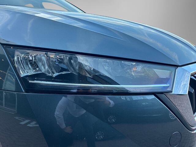 Skoda OCTAVIA Combi 1.4 TSI iV 204pk DSG PHEV Business Edition · Panoramadak · Camera · Trekhaak · Verwarmbare Voorruit · Apple/Android Car Play · Draadloze Telefoonlader ·