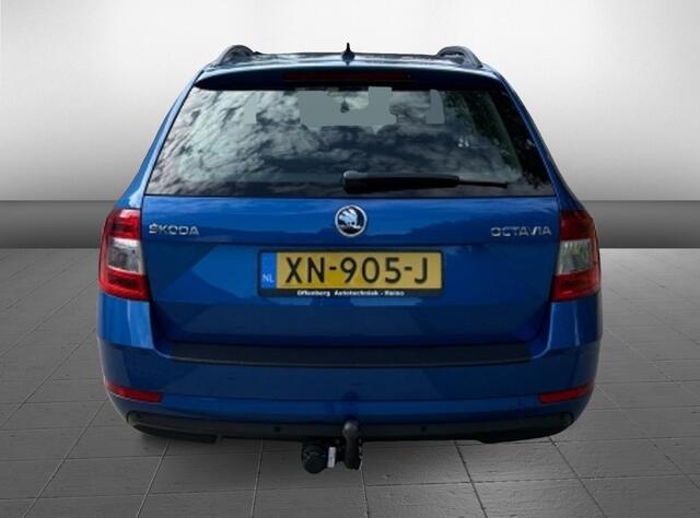 Skoda OCTAVIA Combi Apple carplay trekhaak