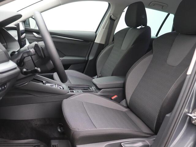 Skoda OCTAVIA Combi 1.5 TSI MHEV Business Edition Plus 150PK DSG Matrix led, Trekhaak, Achteruitrijcamera, Keyless, Virtual Pedal, Stoelverwarming, 17" LM Velgen, Adaptieve Cruise Control
