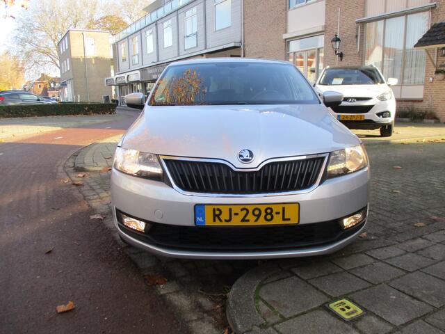 Skoda RAPID Spaceback 1.0 TSI Greentech Drive 5-drs / AUTOMAAT / AIRCO / NAVI / TREKHAAK / 81dkm