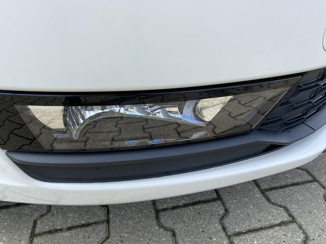 Skoda RAPID Spaceback 1.0 TSI Greentech Drive Panorama dak, Stoelverwarming & Lederen Bekleding