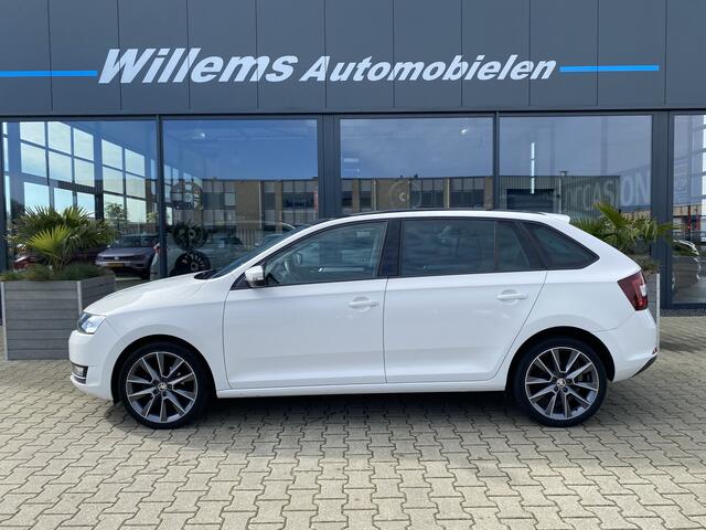 Skoda RAPID Spaceback 1.0 TSI Greentech Drive Panorama dak, Stoelverwarming & Lederen Bekleding