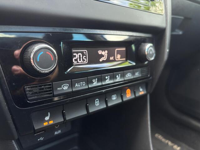Skoda RAPID Spaceback 1.0 TSI Greentech Drive | Trekhaak | Stoelverwarming | Pano | Cruise