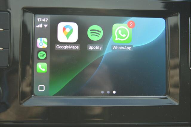 Skoda SCALA 1.0 TSI Sport Busn. / Led kopl. / Pano / Apple, android