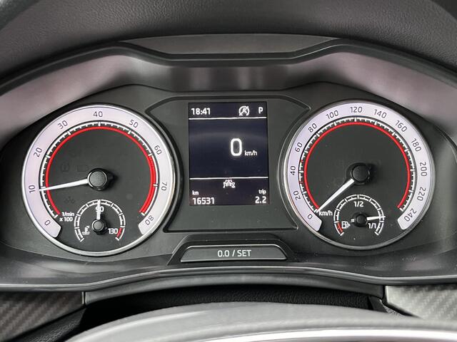 Skoda SCALA 1.0 TSI Automaat Monte Carlo | Panoramadak | Achteruitrijcamera | Stoel + stuurverwarming | El. achterklep |