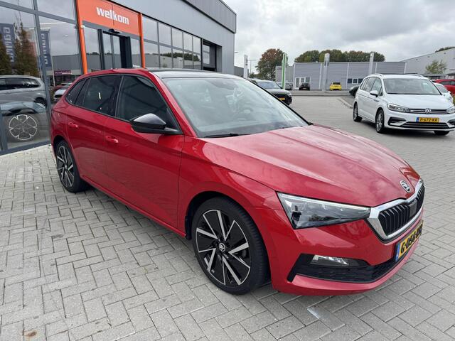 Skoda SCALA 1.5 TSi 150 Pk Automaat Sport Business | Full LED | Panoramadak | Trekhaak| 18 Inch | Sportstoelen | Stoelverwarming | 116.552 Km!!