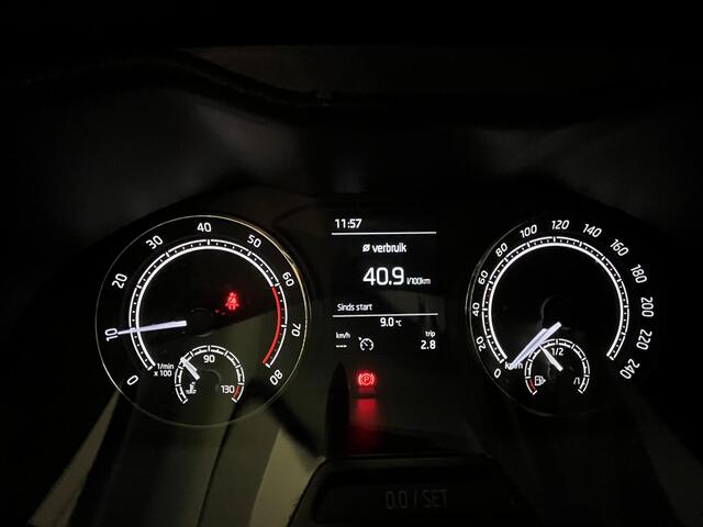 Skoda SCALA 1.0 TSI First Edition | L.m. Velgen | Climate control | Cruise control