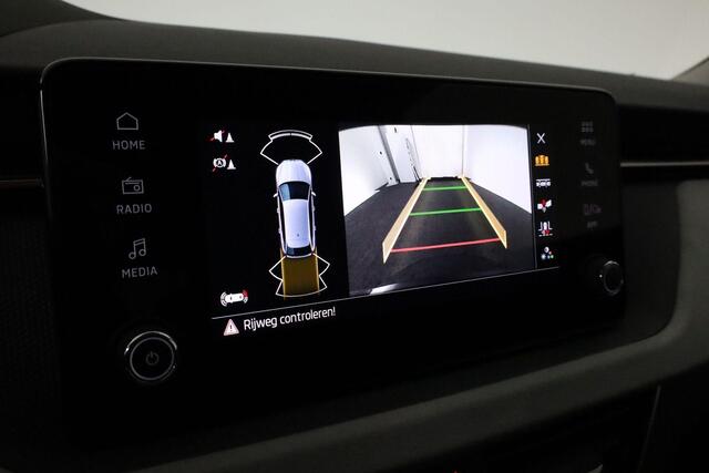 Skoda SCALA Business Edition 1.0 TSI 81 kW / 110pk | Achteruitrijcamera | Apple Carplay & Android Auto | Cruise Control | Keyless | Stoelverwarming | 17 inch