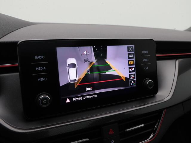 Skoda SCALA 1.0 TSi 110 Pk Sport Business | Panoramadak | Cruise Control | Climate Control | Carplay | Camera | 17 inch | 29.779 Km!!