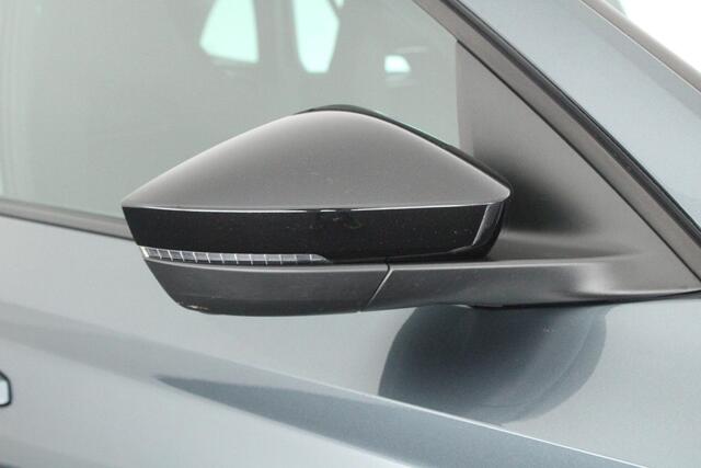 Skoda SCALA 1.5 TSI 150pk DSG Sport Business Camera Stoelverwarming Carplay