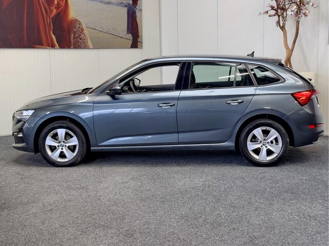 Skoda SCALA 1.0 TSI CRUISE CONTROL AIRCO APPLE CARPLAY/ANDROID BLUETOOTH MEDIA VOORBEREIDING RIJSTROOKSENSOREN PDC ZEER MOOI !! 3010