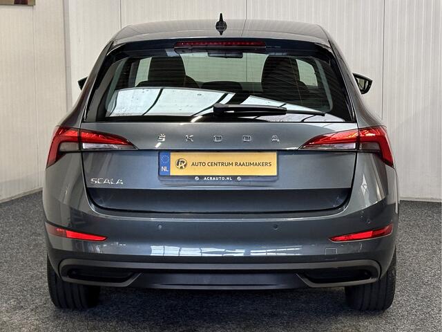 Skoda SCALA 1.0 TSI CRUISE CONTROL AIRCO APPLE CARPLAY/ANDROID BLUETOOTH MEDIA VOORBEREIDING RIJSTROOKSENSOREN PDC ZEER MOOI !! 3010