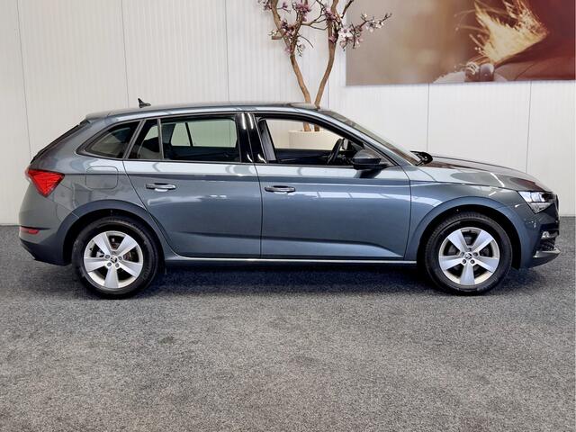 Skoda SCALA 1.0 TSI CRUISE CONTROL AIRCO APPLE CARPLAY/ANDROID BLUETOOTH MEDIA VOORBEREIDING RIJSTROOKSENSOREN PDC ZEER MOOI !! 3010