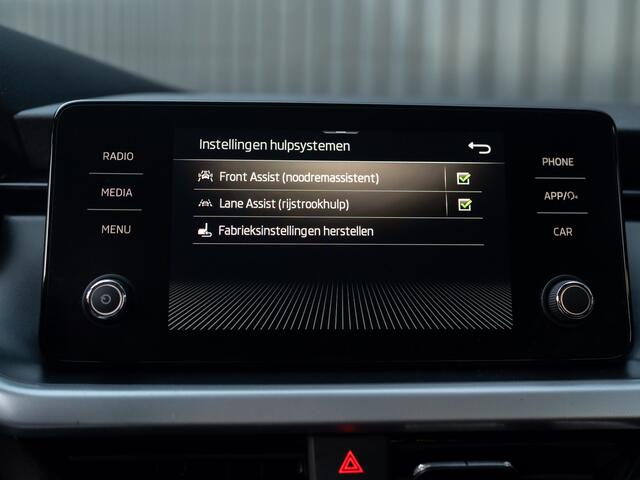 Skoda SCALA 1.0 TSI Style | Stoelverwarming | Apple Carplay/ Android Auto | Prijs Rijklaar!!