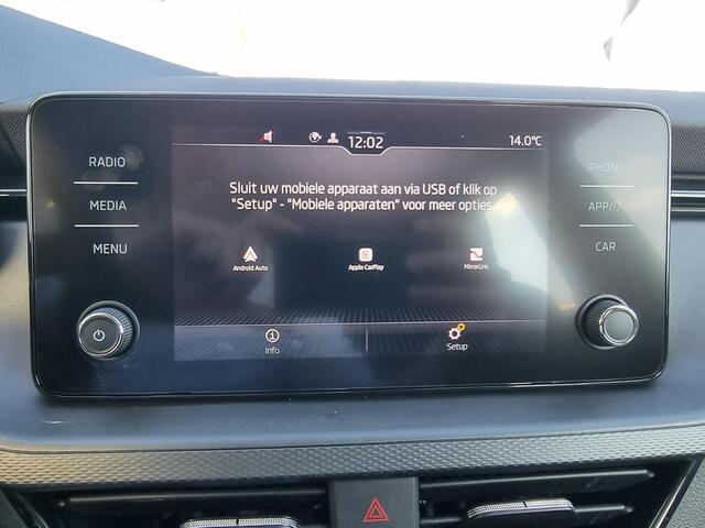 Skoda SCALA 1.0 TSI Ambition | Apple CarPlay / Android Auto navigatie | Climate Control | Licht metalen velgen |