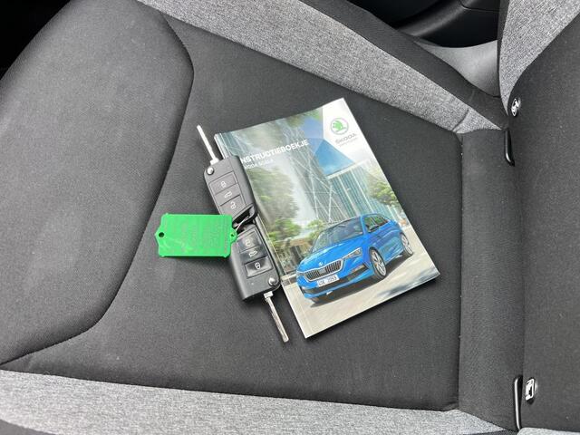 Skoda SCALA 1.0 TSI Active / CRUISE/ AIRCO/ LED/ MULTIMEDIA/ LEDER STUUR/ RUIM!/ ZUINIG!