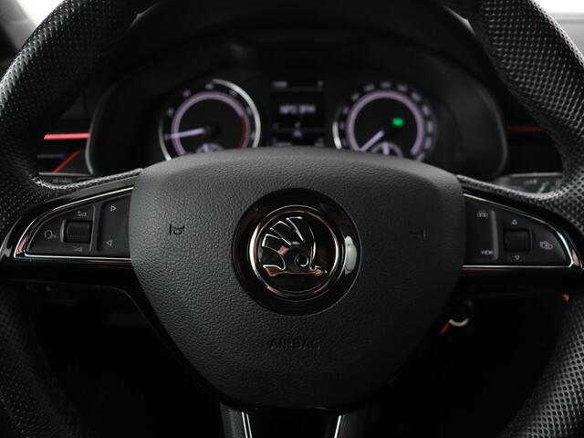 Skoda SCALA 1.0 TSI Sport | Automaat | Trekhaak | Carplay | 17'' | Sportstoelen | Full LED | Parkeerhulp | Climate control | Cruise control | Bluetooth