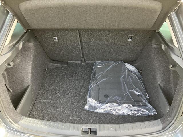 Skoda SCALA Business Edition 1.0 TSI 115 PK | Navigatie pakket | Elektrisch achterklep | Camera | Getint glas |