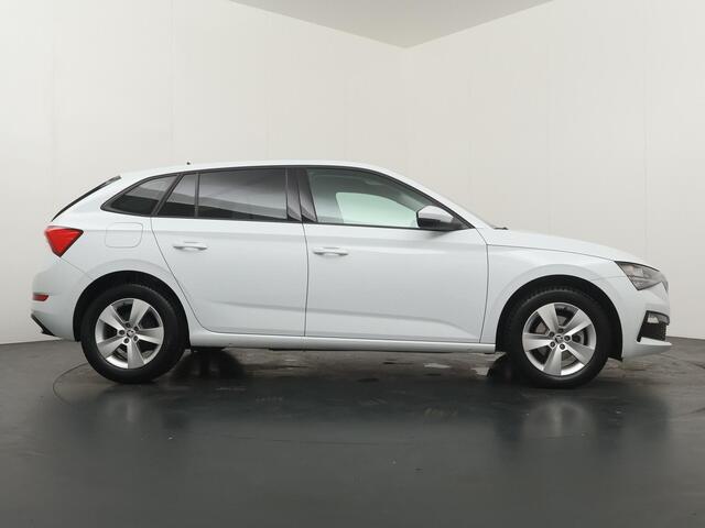Skoda SCALA 1.0 TSI Ambition Automaat - Navigatie - Climate Control - Lichtmetalen velgen