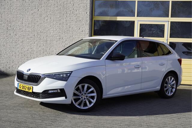Skoda SCALA 1.0 TSI 5drs First Edition BJ2019 Lmv 17" | Led V+A | Pdc | App-Connect | Climate control | Cruise control | Alcantara/Stof bekleding | Extra getint glas