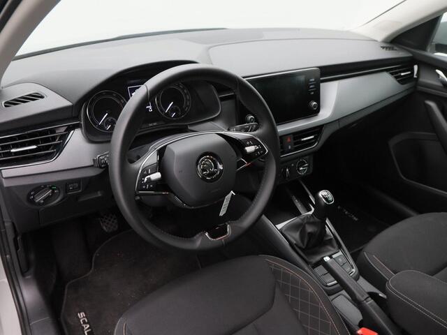 Skoda SCALA 1.0 TSi 110 Pk Ambition | Steel Grey | Airco | 16 Inch | Parkeersensoren | Cruise Controle | 32.824 Km!!