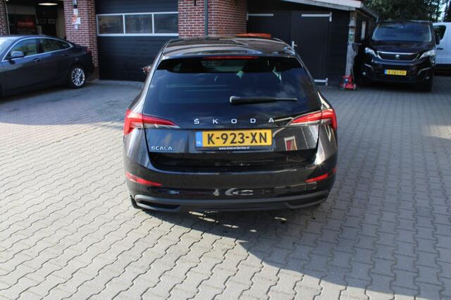 Skoda SCALA 1.0 TSI Sport business - virtual cockpit - Carplay - pano dak