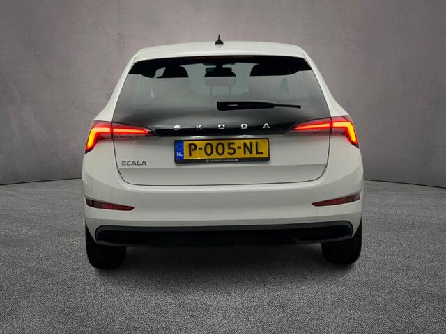 Skoda SCALA Ambition 1.0 TSI 110pk Cruise control, App connect, LED koplampen, Airco, DAB, Radio, Bluetooth