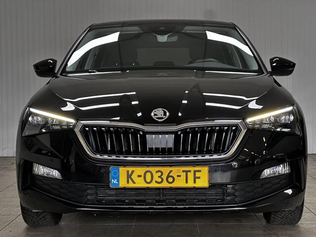 Skoda SCALA 1.0 TSI Business Edition/ Virtual Cockpit/ LED Koplampen/ Keyless-GO/ Apple + Android/ DAB+/ Stoelverw./ Audio-Premium/ PDC V+A/ Lane-Assist./ 16'' LMV/ Extra getint glas/ Navi/ Bluetooth/ Multi. LEDER. Stuur/ Mistl.