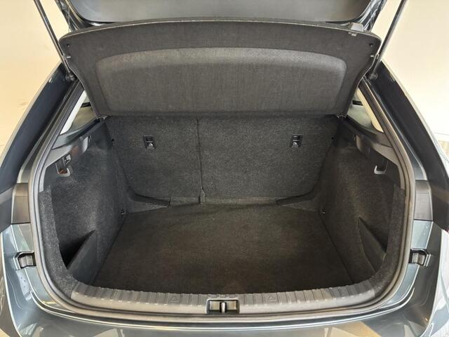 Skoda SCALA 1.0 TSI Automaat Style Trekhaak, Apple/Android