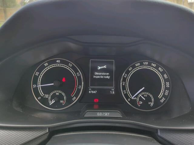 Skoda SCALA 1.0 TSI Ambition / CRUISE/ SMARTLINK/ CLIMA/ 16" LMV