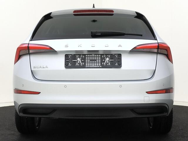 Skoda SCALA 1.0 TSI Ambition | CarPlay | Airco | Cruise control | Lane- en frontassist | Bluetooth | Parkeersensoren achter |