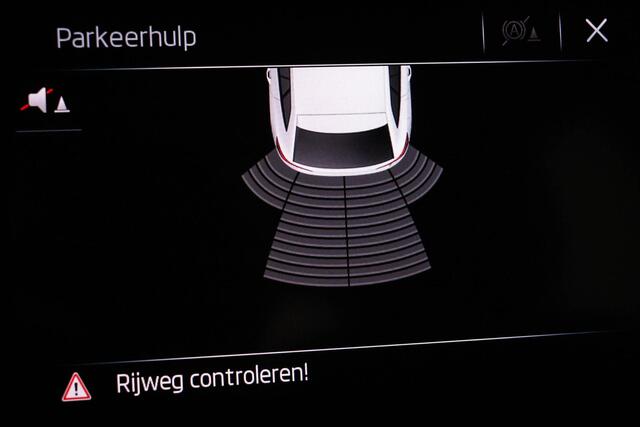 Skoda SCALA 1.0 TSI Ambition | LED | SMART LINK | DAB | PDC