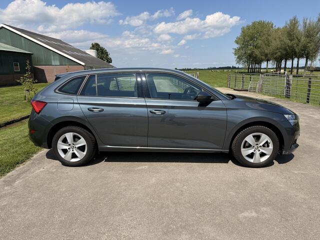 Skoda SCALA 1.0 TSI Ambition | CARPLAY | CLIMATE CONTROL | LM. VELGEN | P-HULP ACHTER | CRUISE CONTROL |