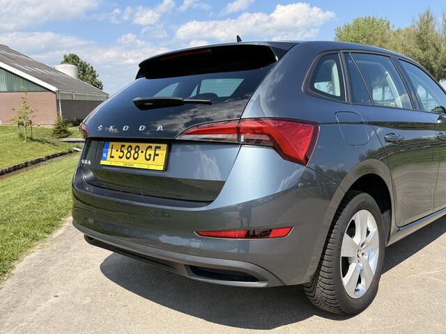 Skoda SCALA 1.0 TSI Ambition | CARPLAY | CLIMATE CONTROL | LM. VELGEN | P-HULP ACHTER | CRUISE CONTROL |