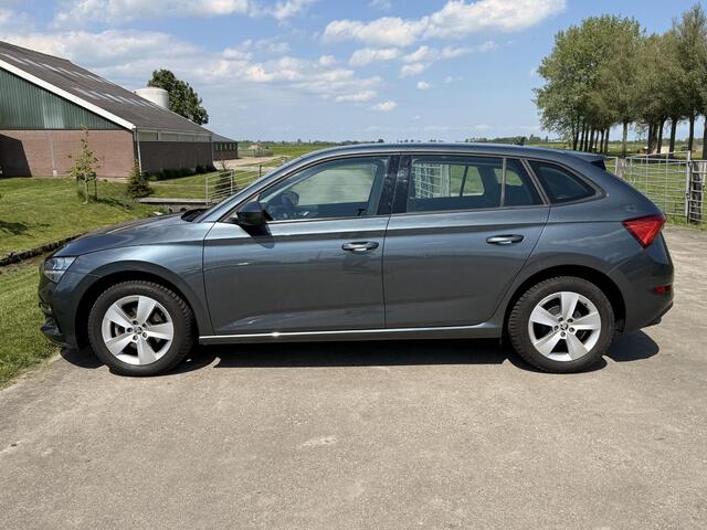 Skoda SCALA 1.0 TSI Ambition | CARPLAY | CLIMATE CONTROL | LM. VELGEN | P-HULP ACHTER | CRUISE CONTROL |