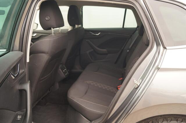 Skoda SCALA 1.0 TSI 110pk Business Edition Clever -NAVI-ECC-CAM-ACC-