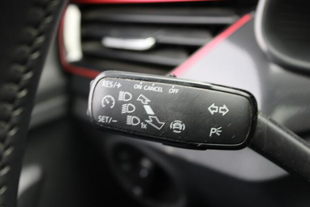 Skoda SCALA 1.0 TSI Sport Business//Pano//Ecc!!