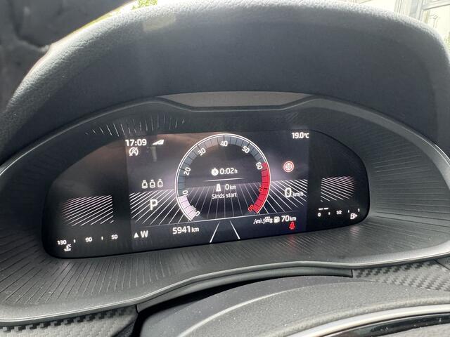 Skoda SCALA 1.0 TSI DSG Monte Carlo | Panoramadak | Stuur+Stoelverwarming | Achteruitrijcamera | Sportstoelen|