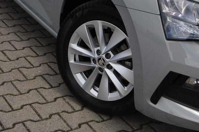 Skoda SCALA 1.0 TSI Ambition | Trekhaak | ACC | Camera |