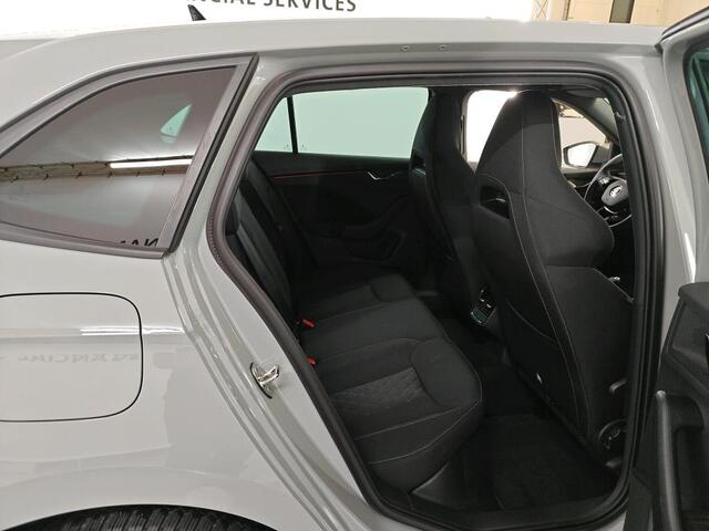 Skoda SCALA 1.0 TSI Sport Business / Navigatie / Climate controle / Trekhaak / Lichtmetaal 16 inch /
