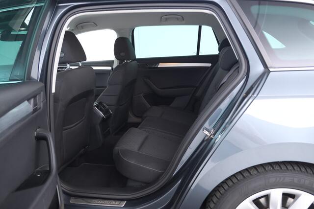 Skoda SUPERB Combi 1.4 TSI iV Business Edition Plus Airco, Apple Carplay, Navi, PDC