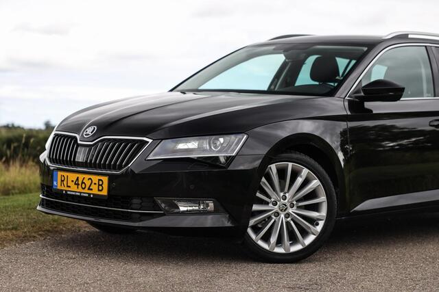 Skoda SUPERB Combi 1.4 TSI 150 PK Aut7 Business ? Bi-Xenon ? 19 Inch ? Trekhaak