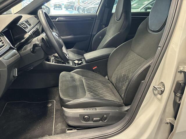 Skoda SUPERB Combi 1.5 TSI 150pk DSG ACT Sportline Business · Keyless · Camera · Apple/Android Car Play · Navigatie · Elek.Bestuurderstoel · Elek. Achterklep · 18'' Inch · Garantie t/m 30-07-2027 of 100.000km