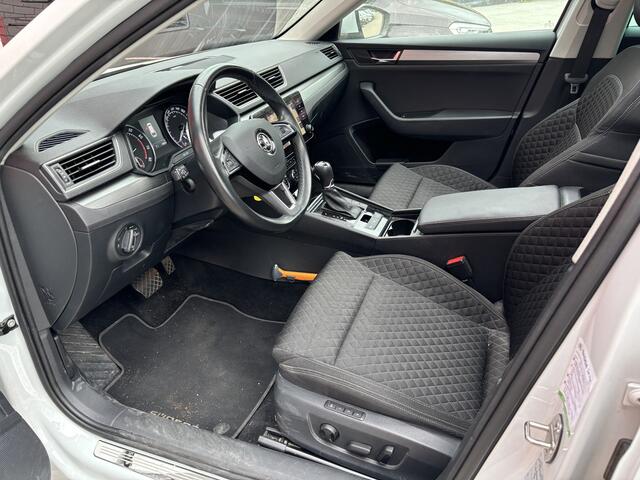 Skoda SUPERB Combi 1.4 TSI ACT Style AUTOMAAT / PANORAMADAK / TREKHAAK / STOELVERW / XENON / NAVI / CARPLAY / DAB+ / NL-AUTO