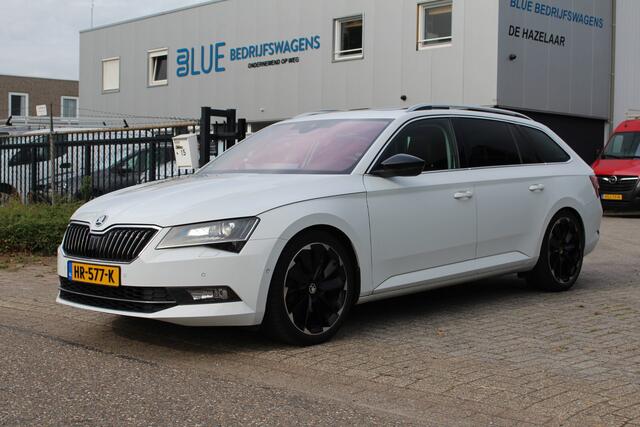Skoda SUPERB Combi 1.8 TSI 235PK E6 DSG7 Style Business ? vol opties ? Panorama dak ? Dealer onderhouden