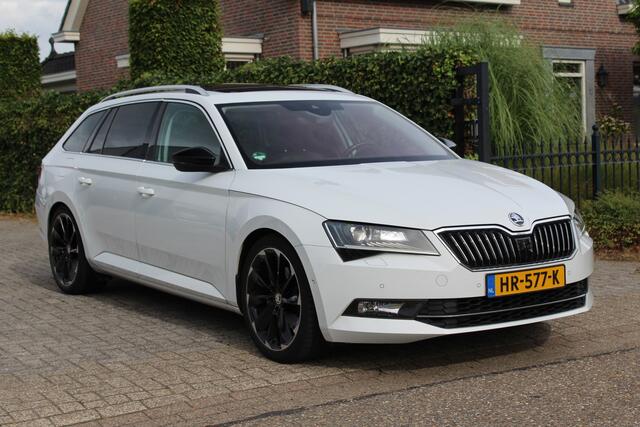 Skoda SUPERB Combi 1.8 TSI 235PK E6 DSG7 Style Business ? vol opties ? Panorama dak ? Dealer onderhouden