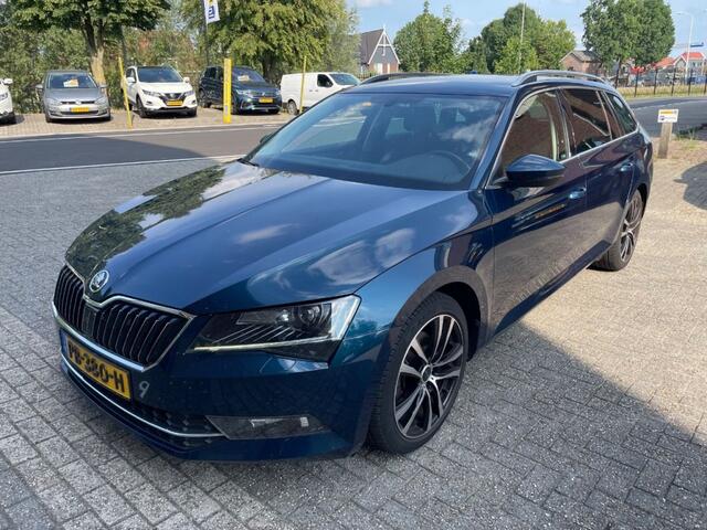 Skoda SUPERB 1.4 TSI Ambition Bns Trekhaak Navi Led NAP