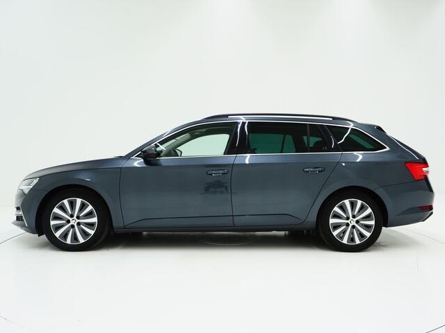 Skoda SUPERB Combi 1.4 TSI iV 218PK | Camera | Trekhaak | Keyless | Adaptive Cruise | BLIS | DAB | Carplay
